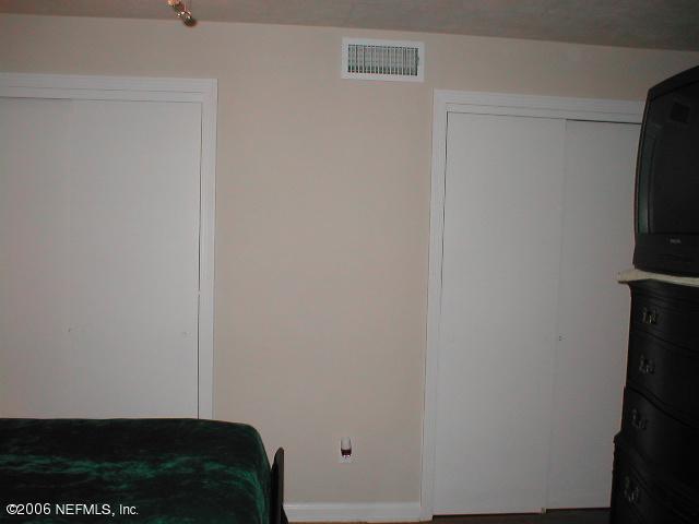 7535 Francisco Road Jacksonville, FL 32217 - Photo 8 of 27 DOUBLE CLOSETS IN MBR