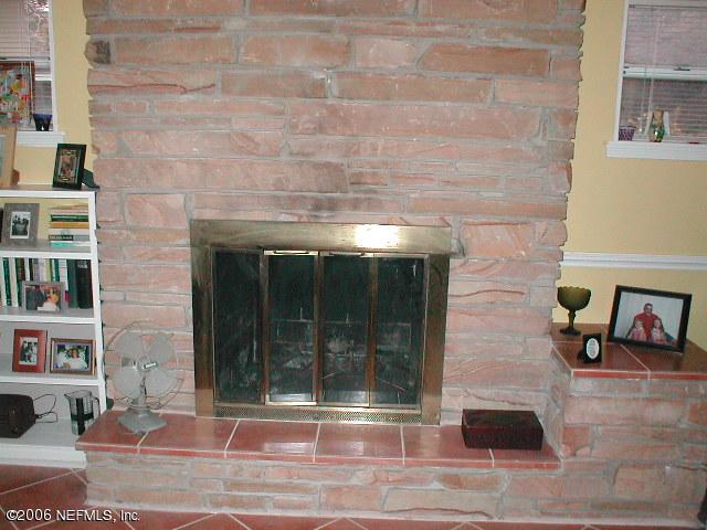 7535 Francisco Road Jacksonville, FL 32217 - Photo 10 of 27 FIREPLACE
