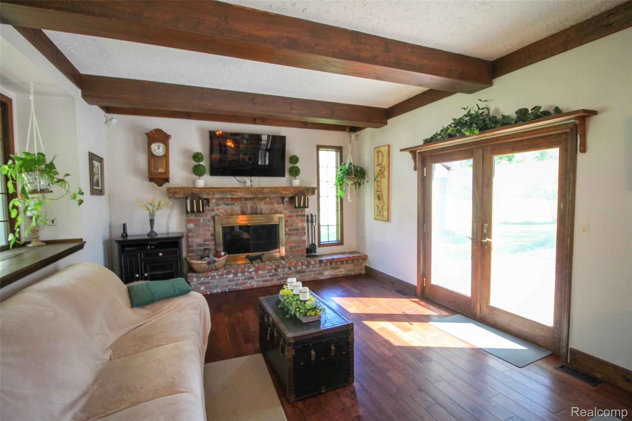 11634 Bohm Road Byron, MI 48418 - Photo 15 of 73 15.jpg