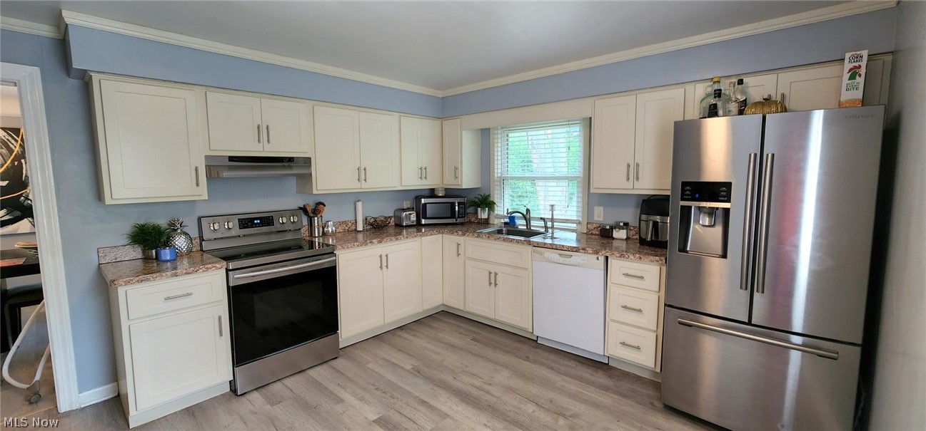 931 Beverly Road Cleveland Heights, OH 44121 - Photo 10 of 34 Gallery Image 10