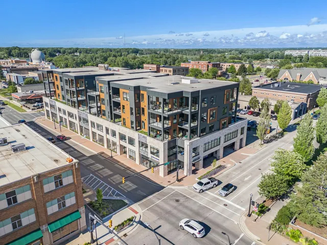 $879,900 | 159 South River Avenue, Unit 502, Holland, MI 49423