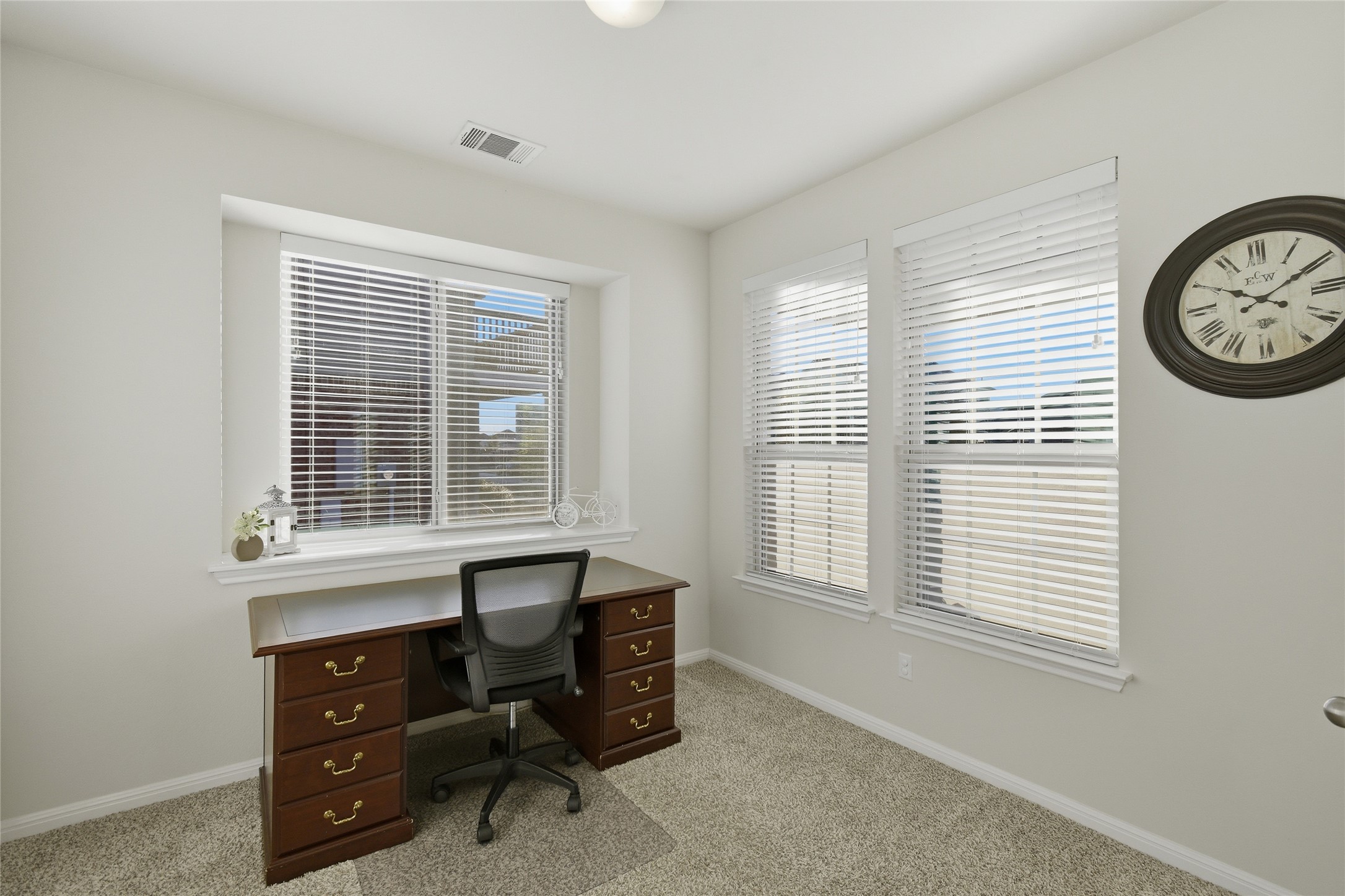 8152 Daisy Cutter Crossing Georgetown, TX 78626 - Photo 7 of 23 a view of a workspace with a window