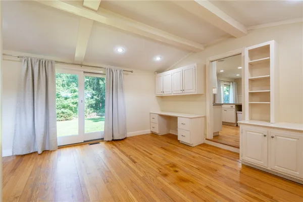 $4,200 | 48 Pleasant Street, Portsmouth, RI 02871
