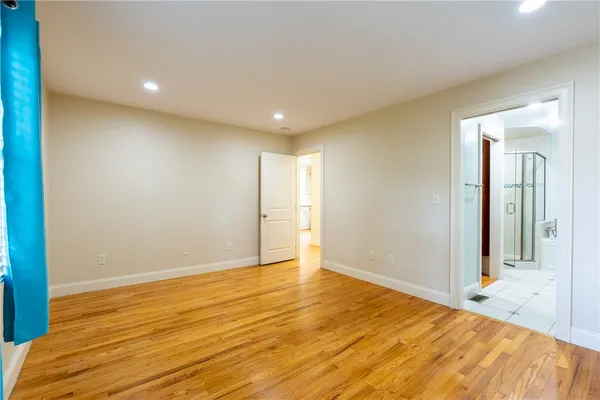 $4,200 | 48 Pleasant Street, Portsmouth, RI 02871