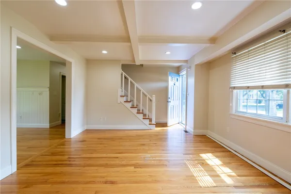 $4,200 | 48 Pleasant Street, Portsmouth, RI 02871