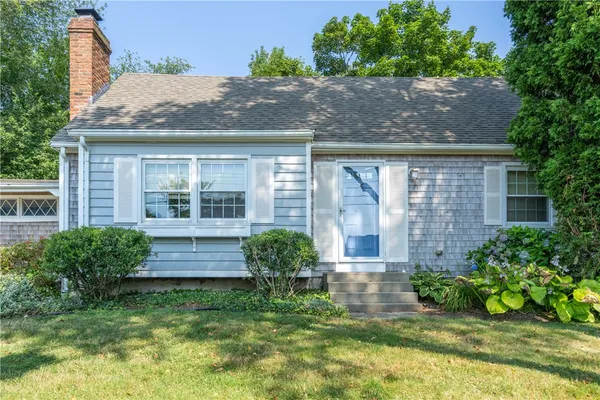 $4,200 | 48 Pleasant Street, Portsmouth, RI 02871