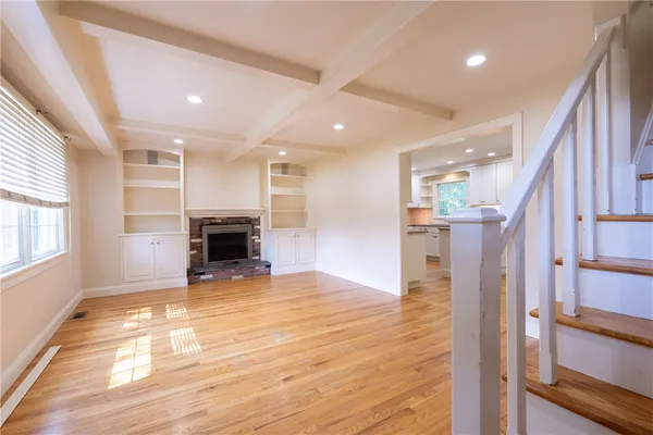 $4,200 | 48 Pleasant Street, Portsmouth, RI 02871