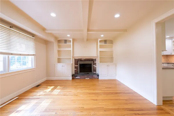 $4,200 | 48 Pleasant Street, Portsmouth, RI 02871