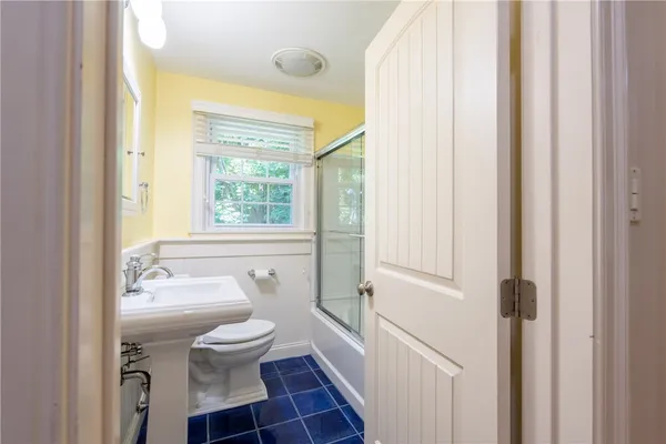 $4,200 | 48 Pleasant Street, Portsmouth, RI 02871