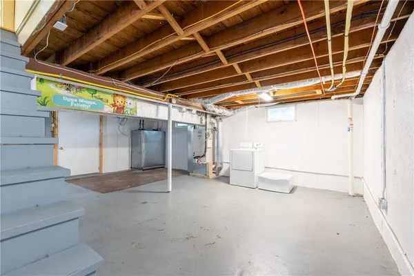 $4,200 | 48 Pleasant Street, Portsmouth, RI 02871