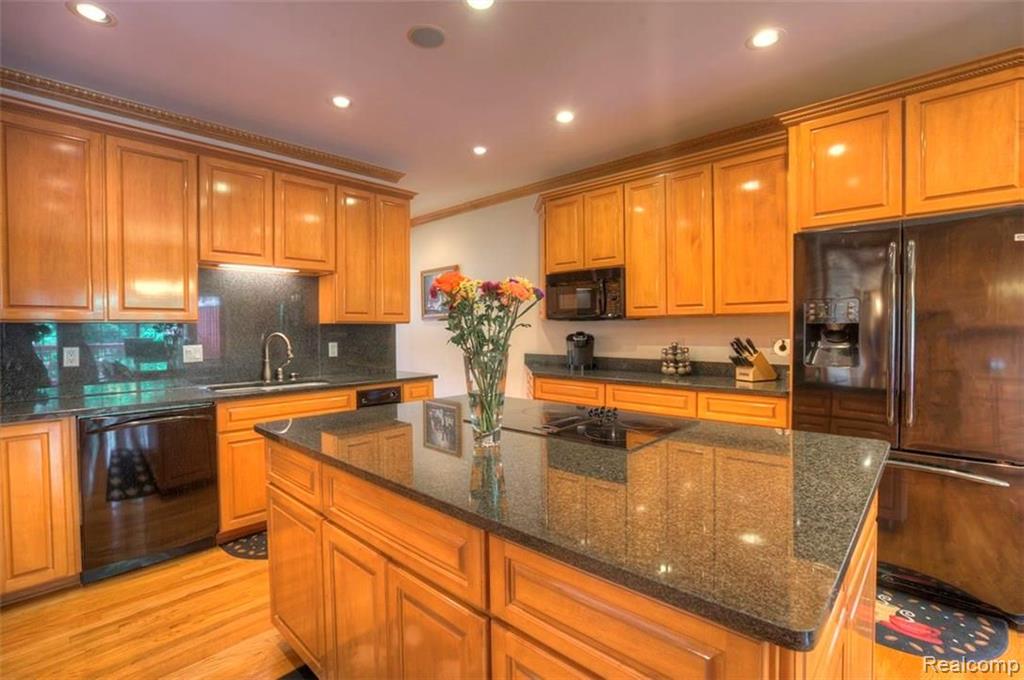 3734 Heron Ridge Drive Rochester Hills, MI 48309 - Photo 9 of 40
