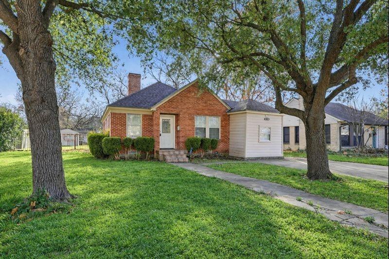 6020 Overlook Drive Dallas, TX 75227 - Photo 1 of 21