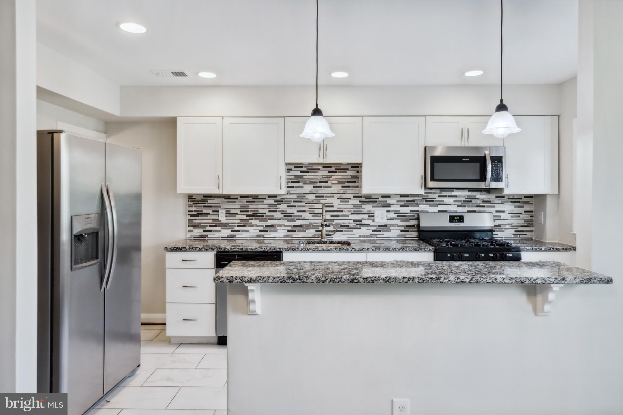 5806 Falkirk Road Baltimore, MD 21239 - Photo 10 of 25