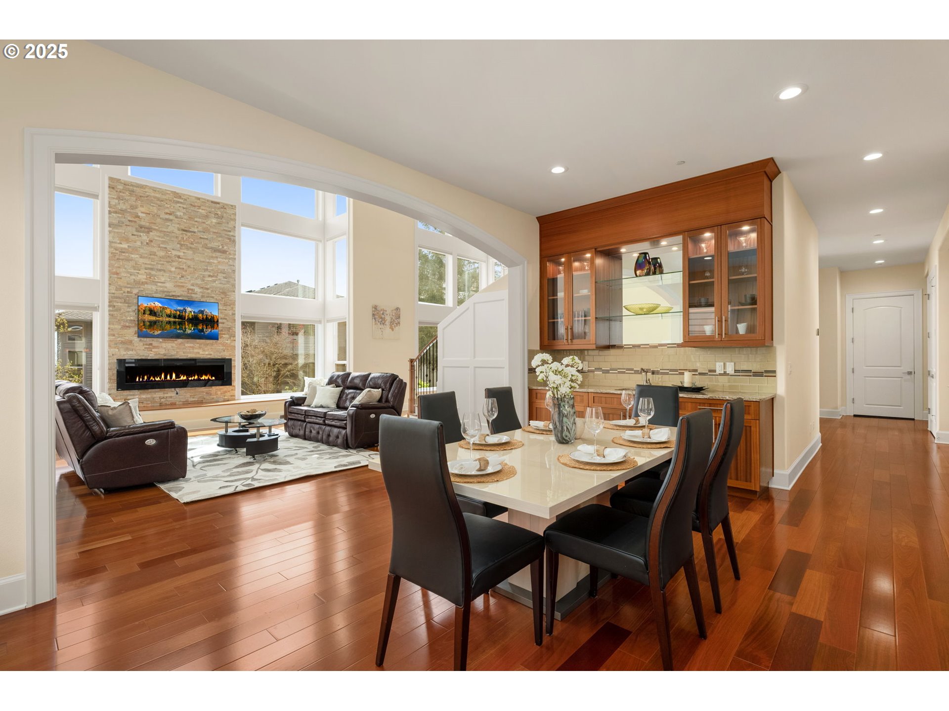 4018 Northwest Riggs Drive Portland, OR 97229 - Photo 11 of 48 Gallery Image 11