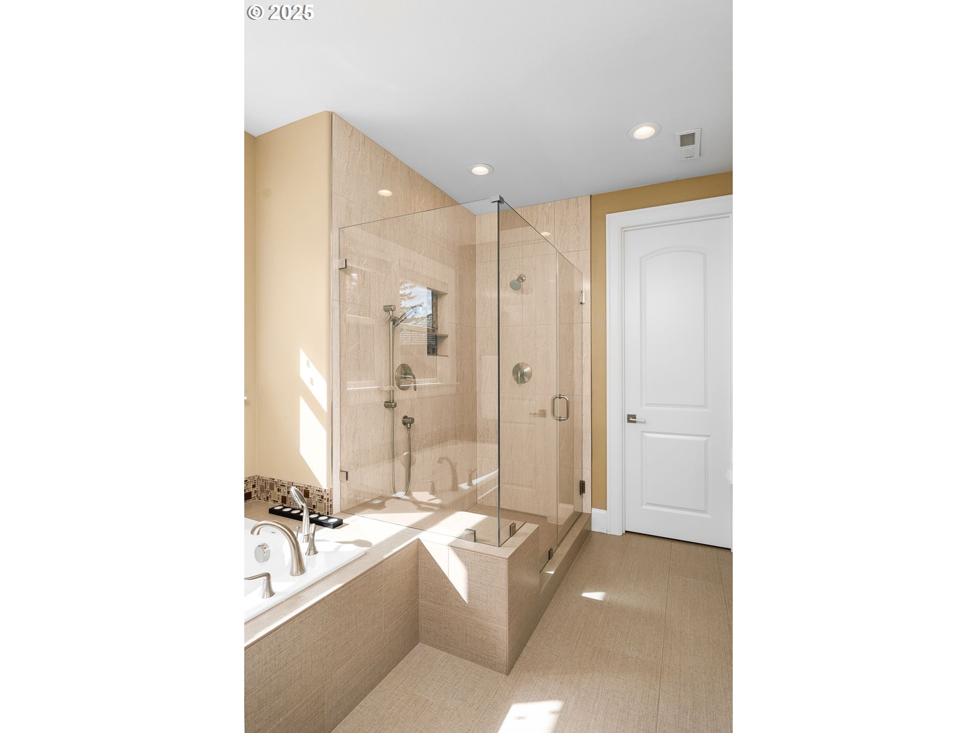 4018 Northwest Riggs Drive Portland, OR 97229 - Photo 25 of 48 Gallery Image 25