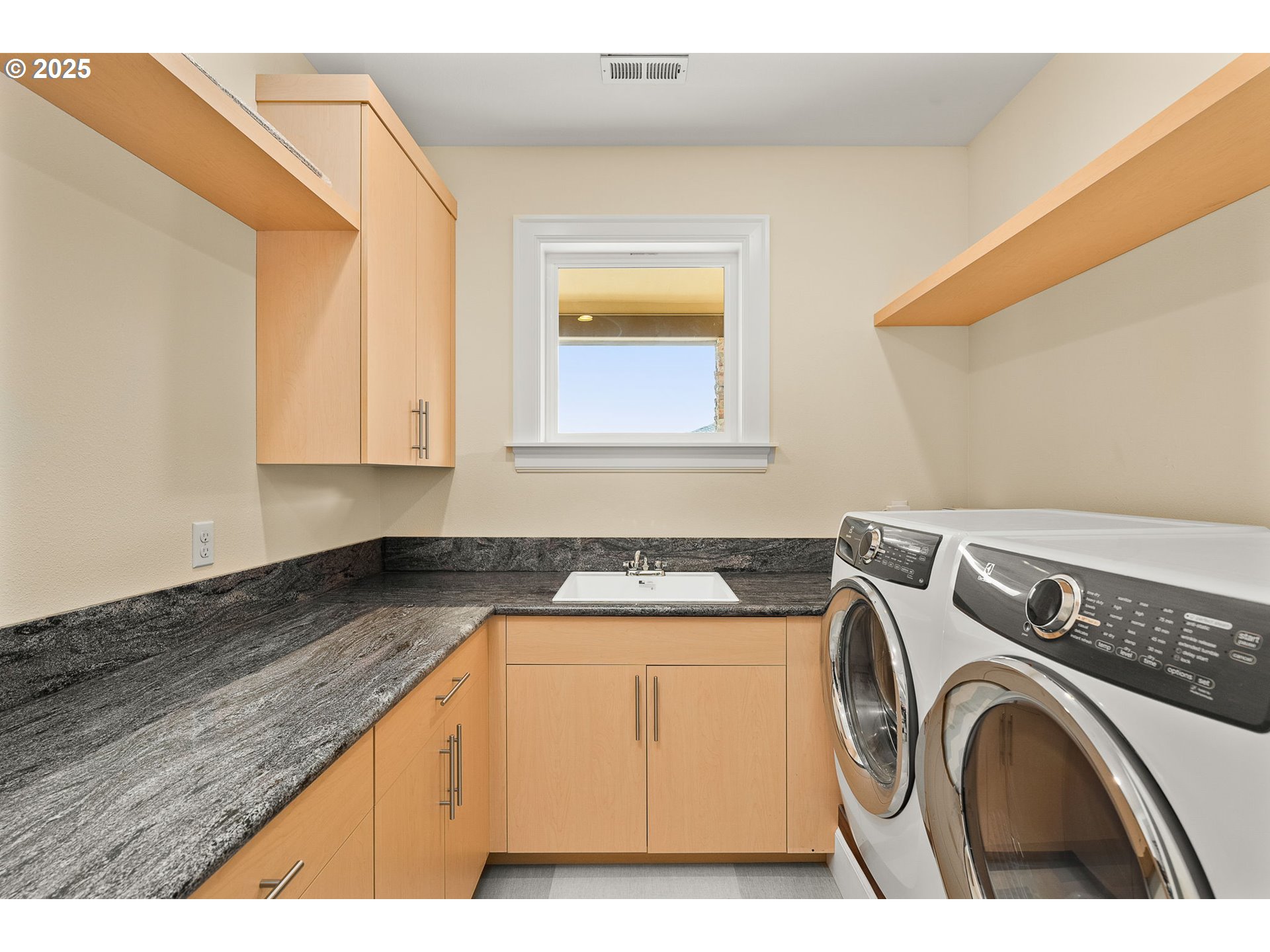 4018 Northwest Riggs Drive Portland, OR 97229 - Photo 34 of 48 Gallery Image 34