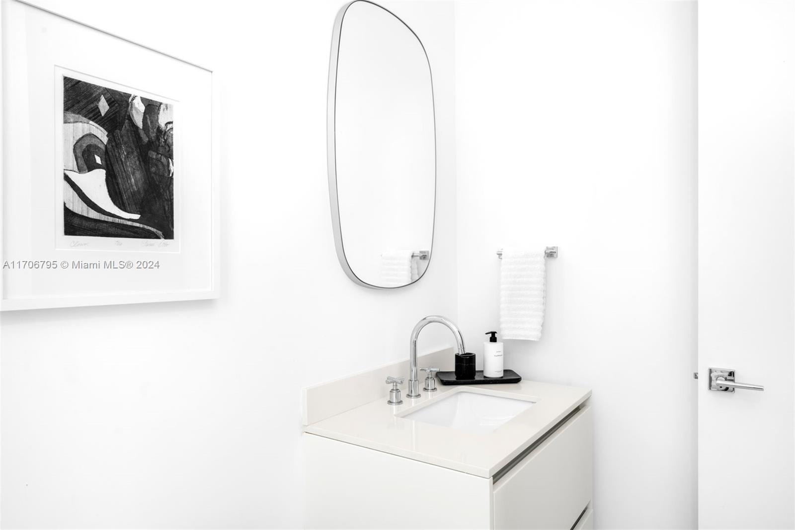 2811 South Bayshore Drive, Unit 20BC Miami, FL 33133 - Photo 20 of 31