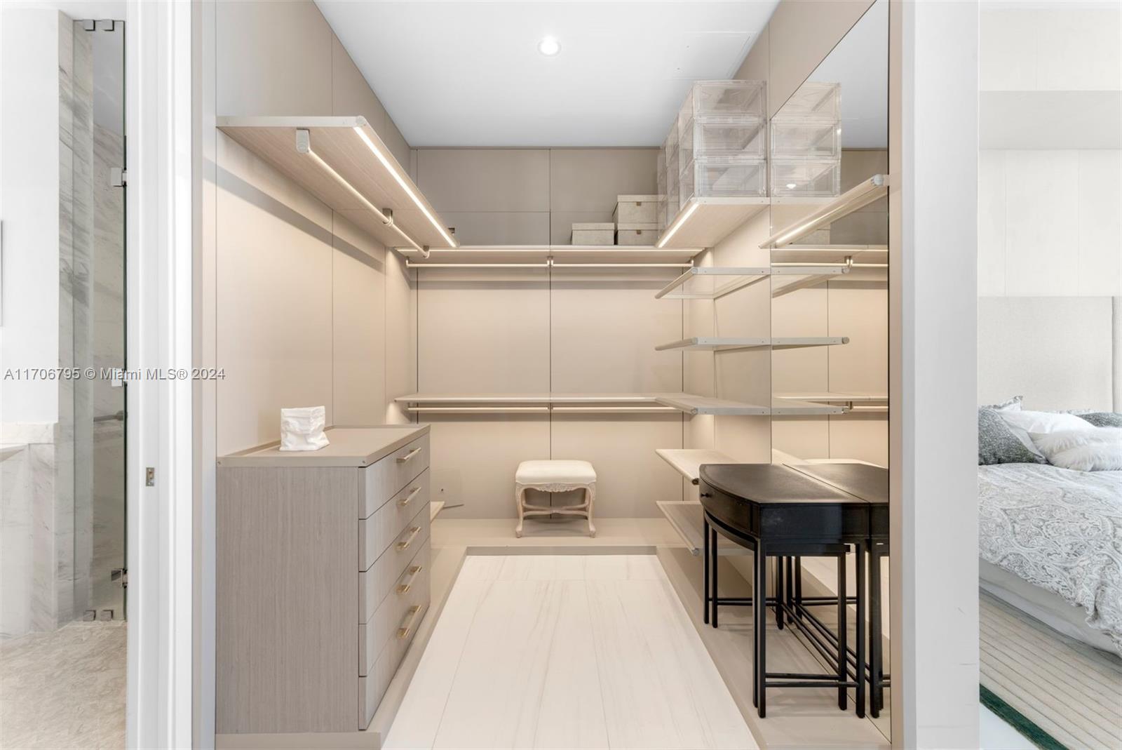 2811 South Bayshore Drive, Unit 20BC Miami, FL 33133 - Photo 8 of 31