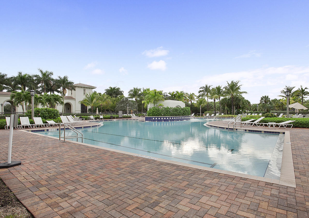 2916 Payson Way Wellington, FL 33414 - Photo 68 of 80 OLYMPIA