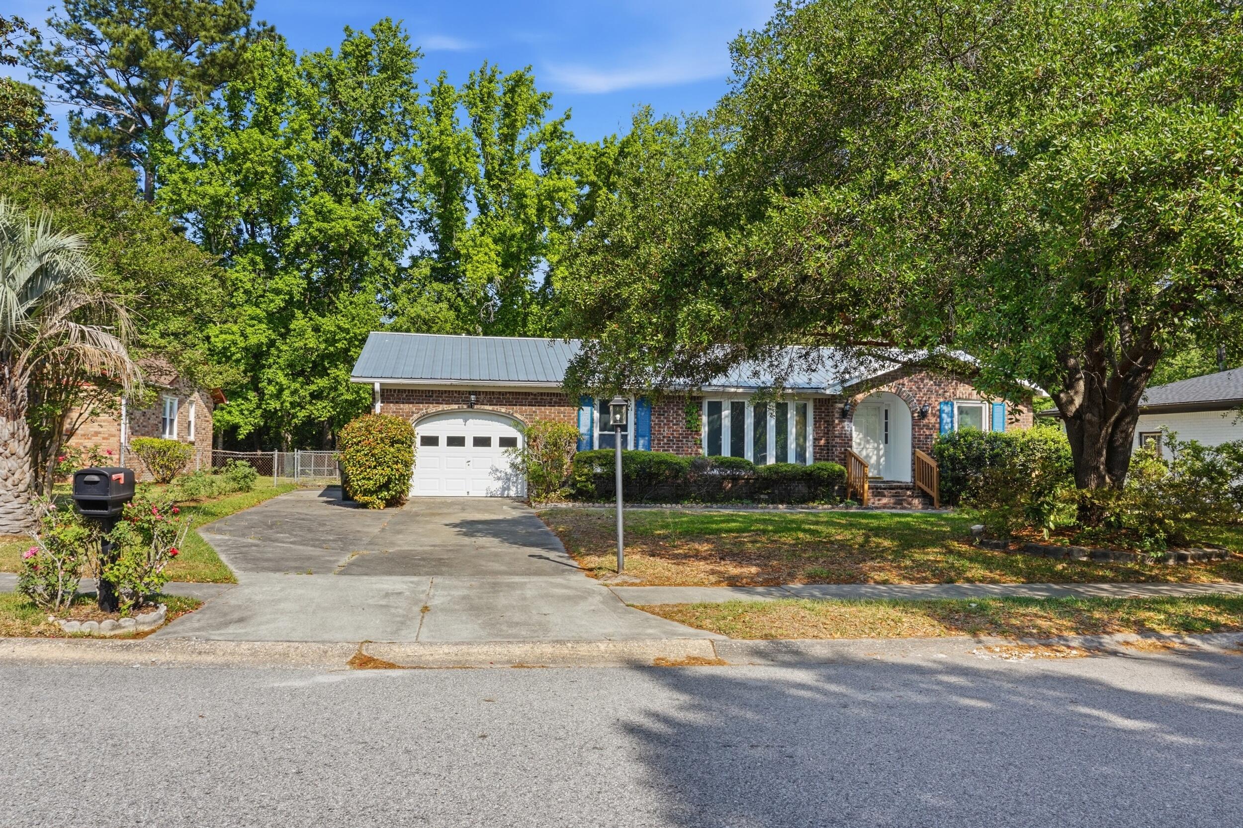 226 Loblolly Circle Ladson, SC 29456 - Photo 3 of 48 dsc03814