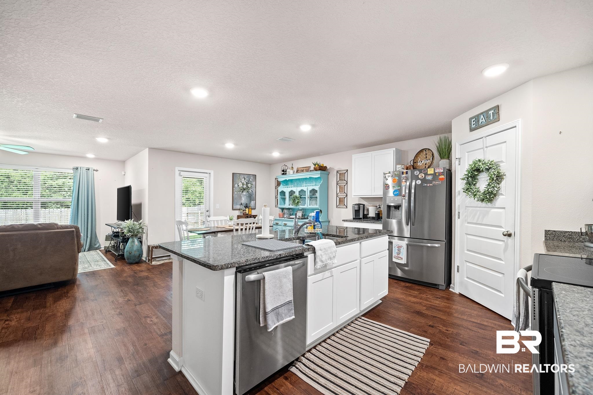 8238 Irwin Loop Daphne, AL 36526 - Photo 4 of 21