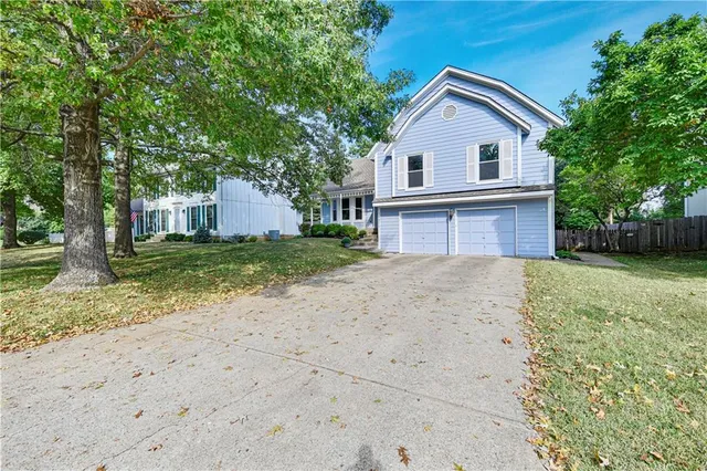 $407,500 | 14424 West 84th Terrace, Lenexa, KS 66215