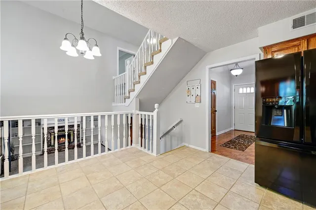 $407,500 | 14424 West 84th Terrace, Lenexa, KS 66215