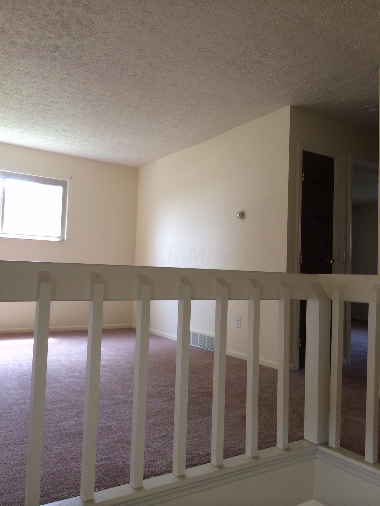 4925 Godown Road Columbus, OH 43220 - Photo 11 of 14