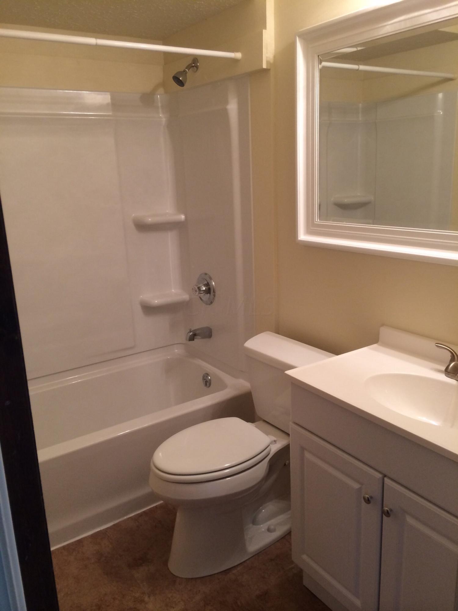 4925 Godown Road Columbus, OH 43220 - Photo 7 of 14