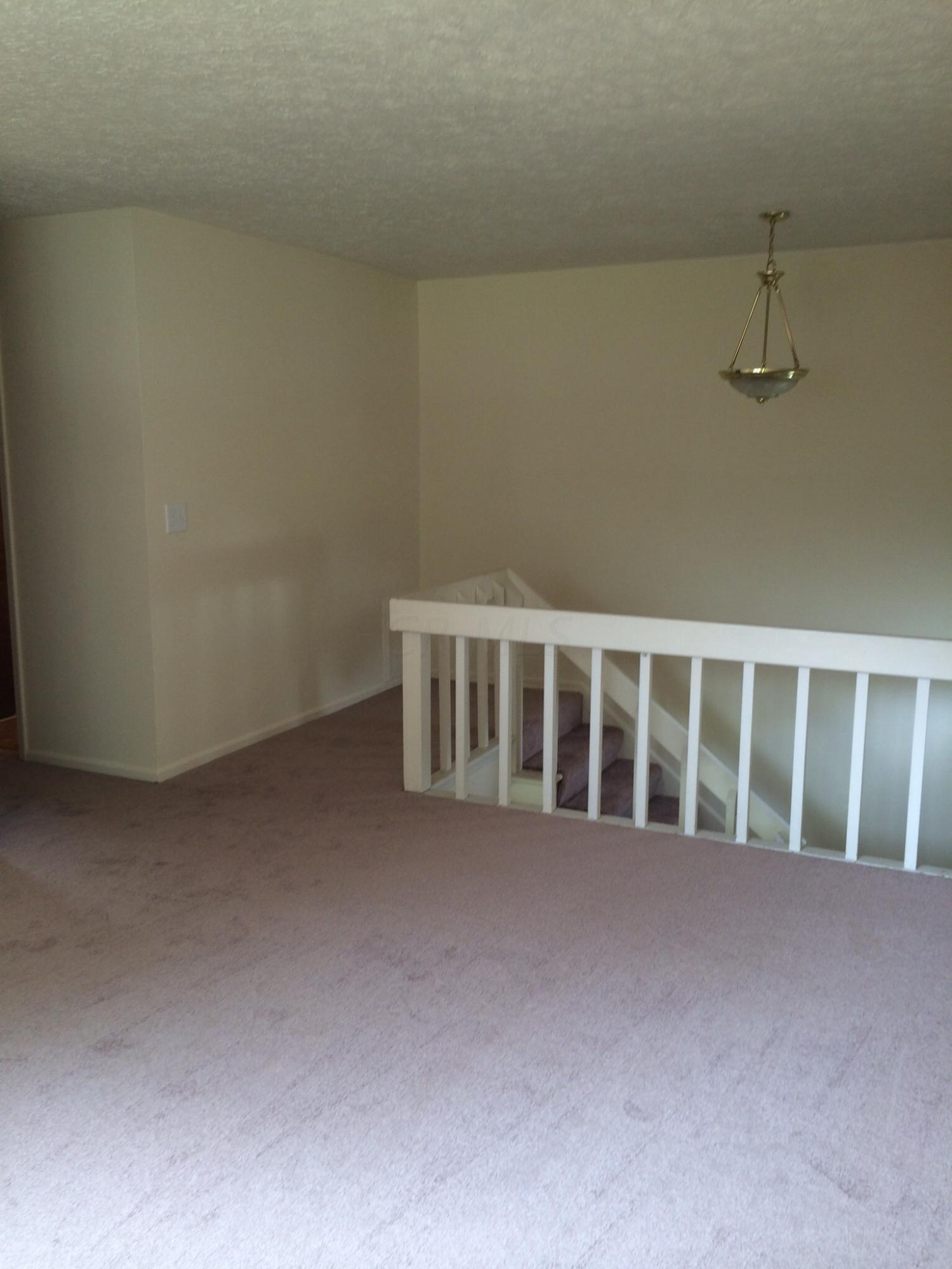 4925 Godown Road Columbus, OH 43220 - Photo 10 of 14