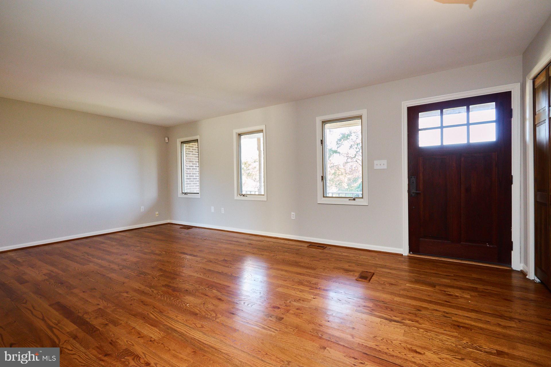 4786 Catharpin Road Gainesville, VA 20155 - Photo 7 of 33 Gallery Image 7