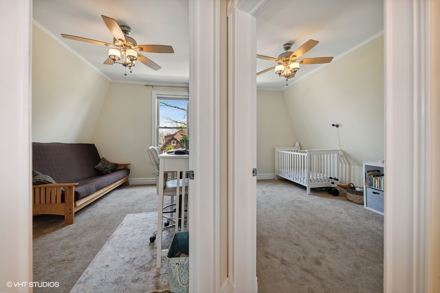 4340 North Harding Avenue Chicago, IL 60618 - Photo 8 of 14 a view of a hallway with workspace