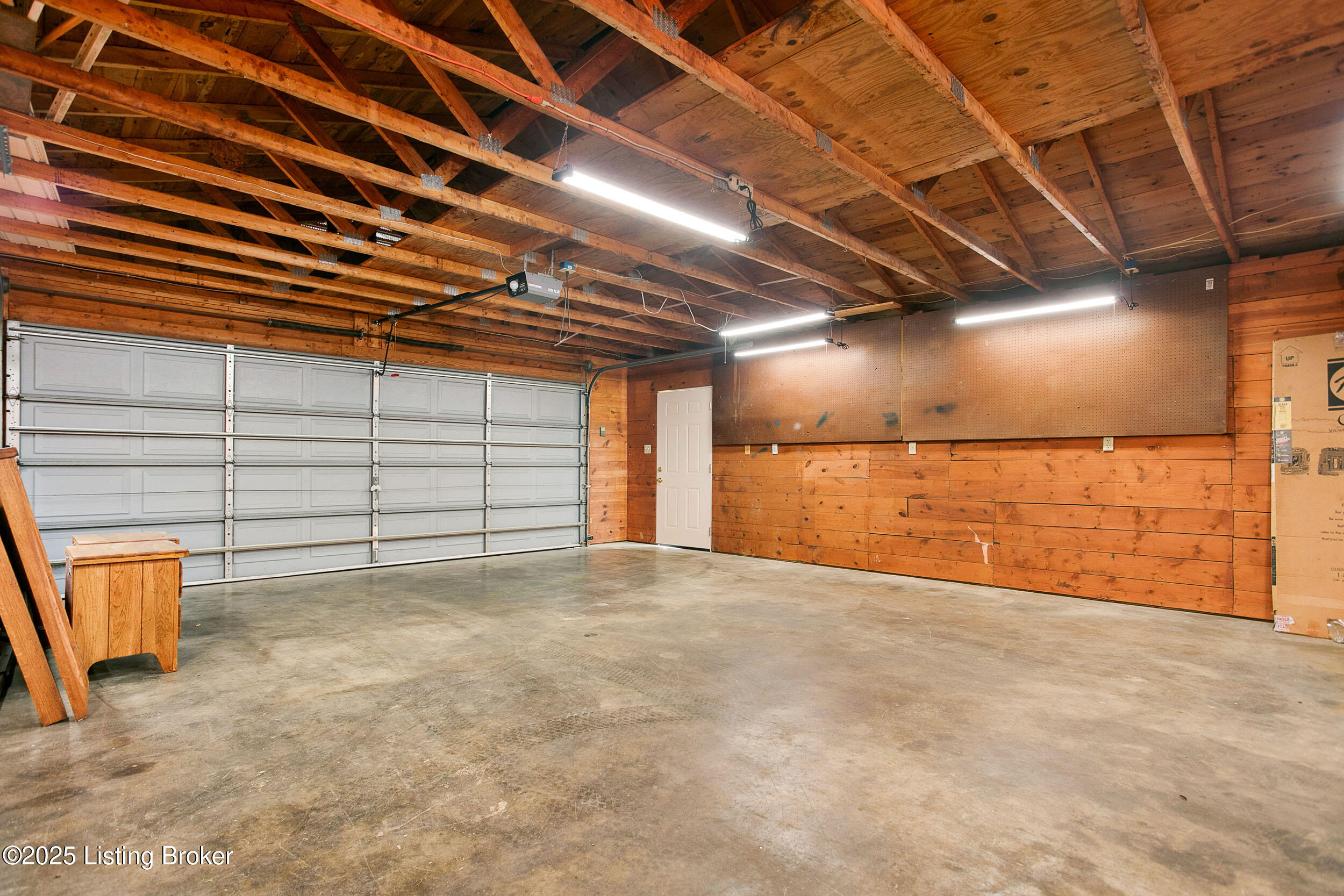 2617 Greenbriar Road Mount Washington, KY 40047 - Photo 6 of 26 2617GreenbriarRd-8