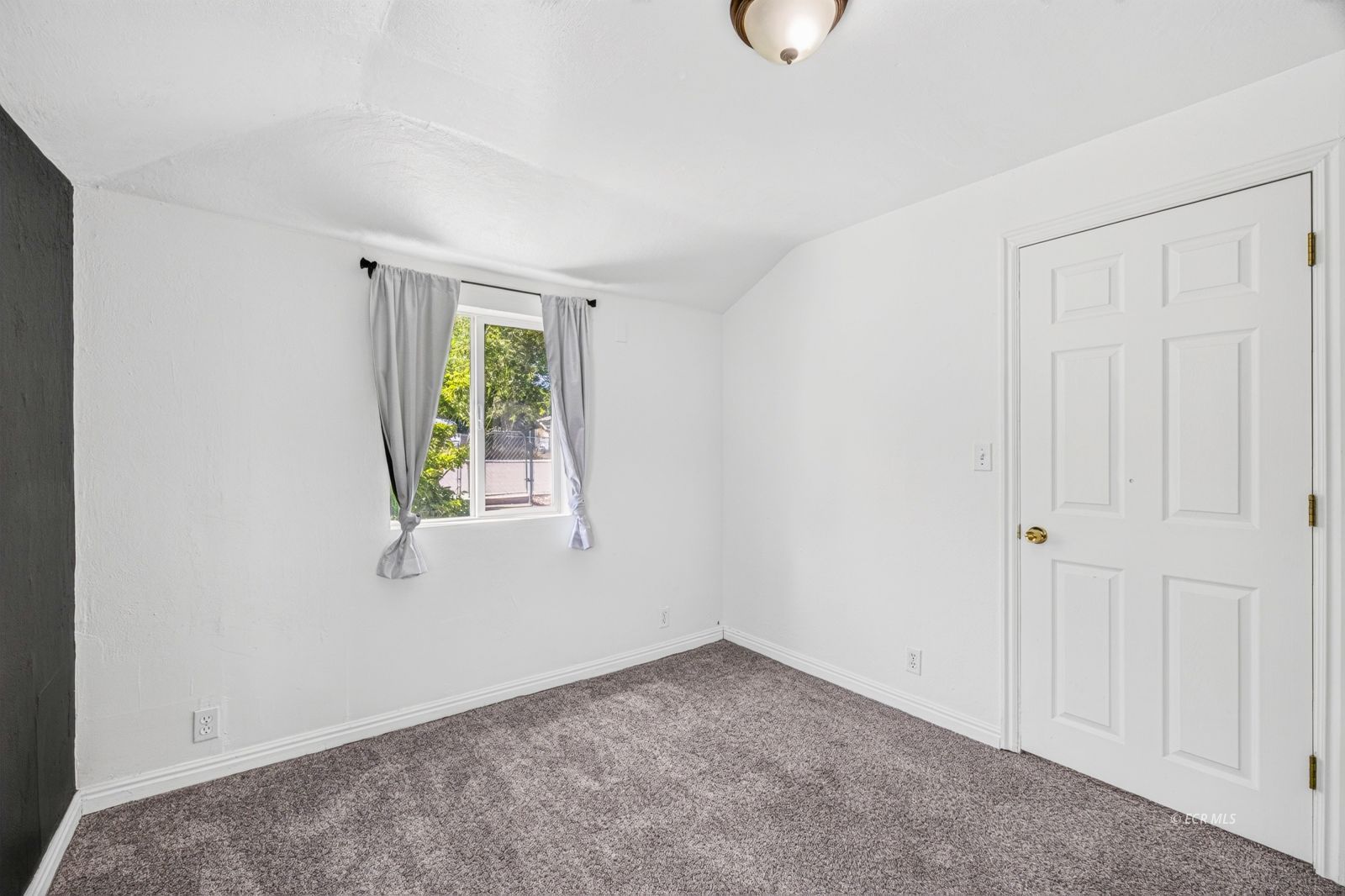 456 Walnut Street Elko, NV 89801 - Photo 29 of 43