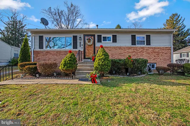 $400,000 | 1307 Woodlark Drive, District Heights, MD 20747
