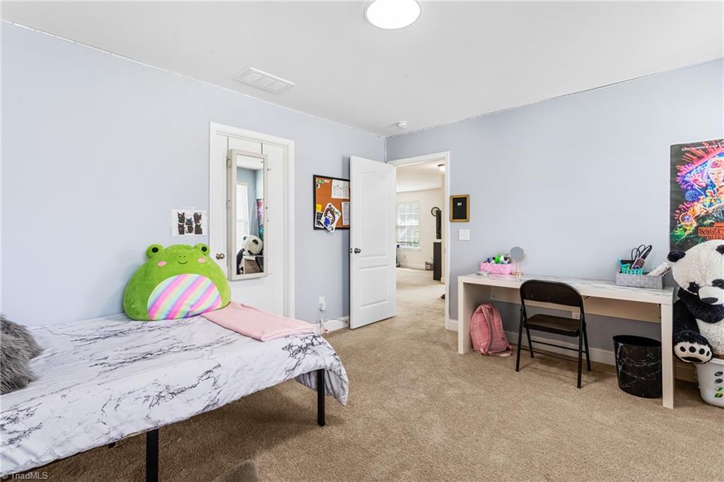 4000 Brayden Drive High Point, NC 27265 - Photo 33 of 36