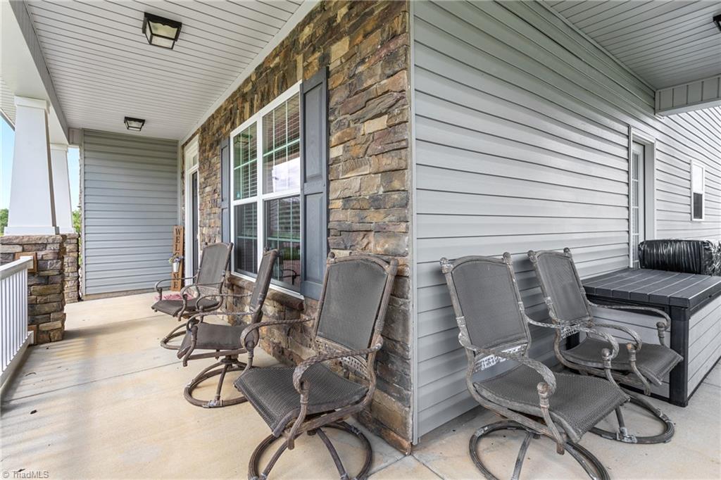 4000 Brayden Drive High Point, NC 27265 - Photo 5 of 36