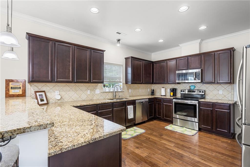 4000 Brayden Drive High Point, NC 27265 - Photo 10 of 36