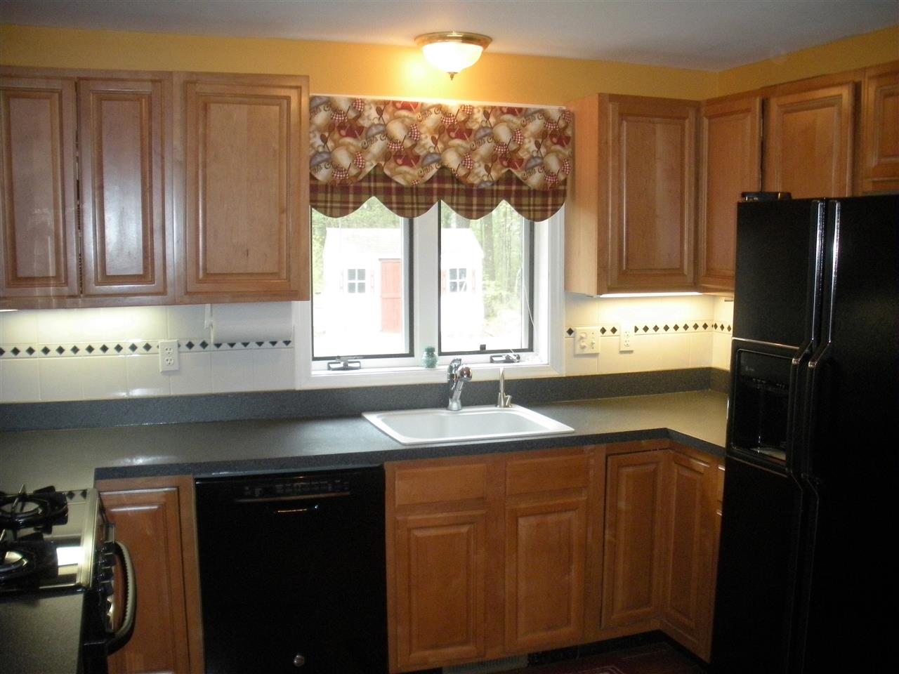 170 Camp Sargent Road Merrimack, NH 03054 - Photo 5 of 32