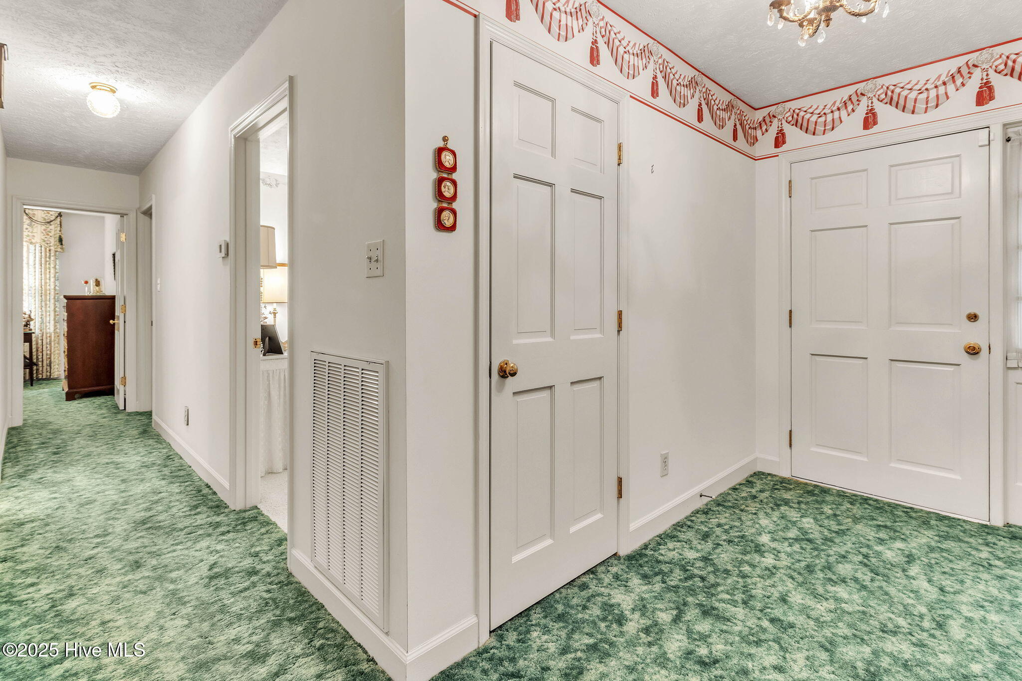 802 Fisher Road St. Pauls, NC 28384 - Photo 15 of 38 Hall and Front Entry View