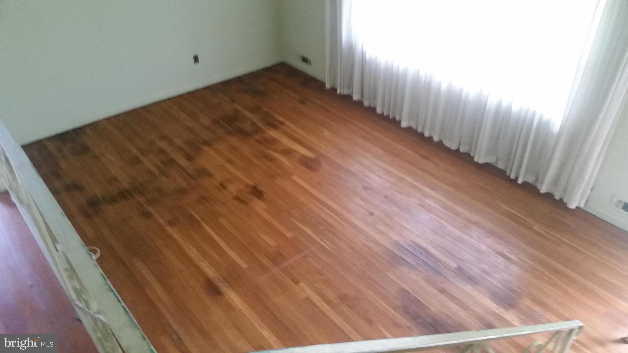 3705 Leverton Street Silver Spring, MD 20906 - Photo 13 of 22 Living Room