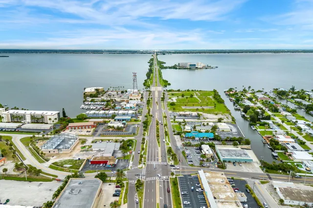 a picture of city view