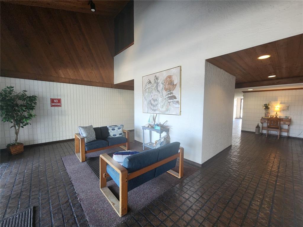 2579 Countryside Boulevard, Unit 1204 Clearwater, FL 33761 - Photo 2 of 17