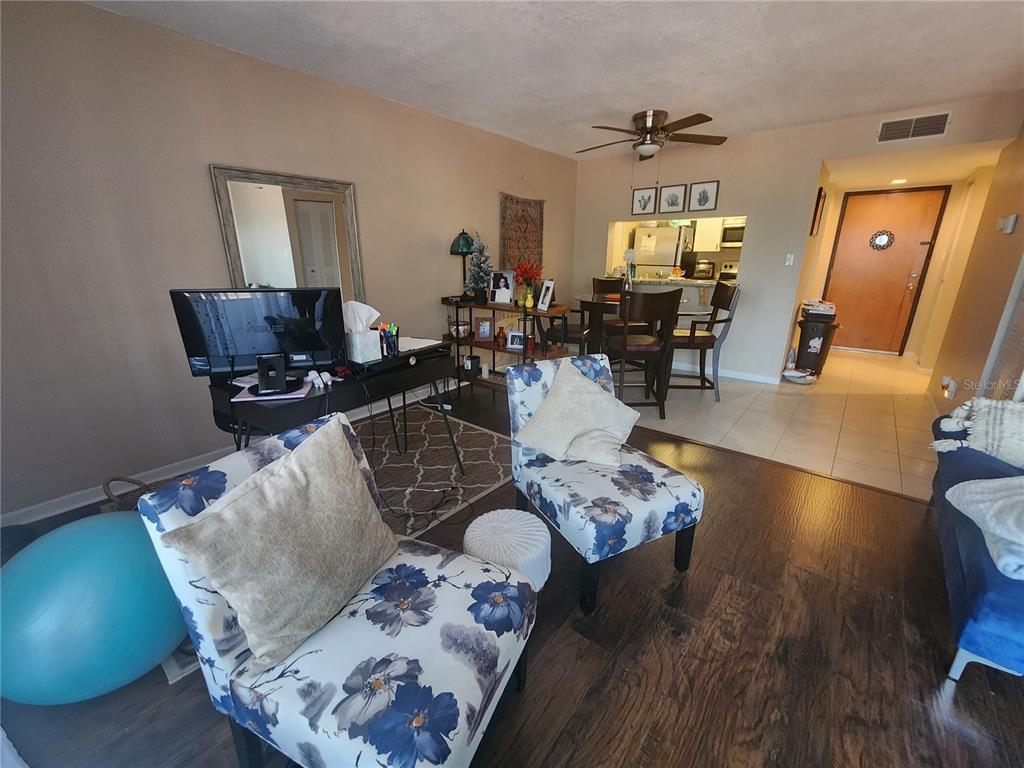 2579 Countryside Boulevard, Unit 1204 Clearwater, FL 33761 - Photo 7 of 17