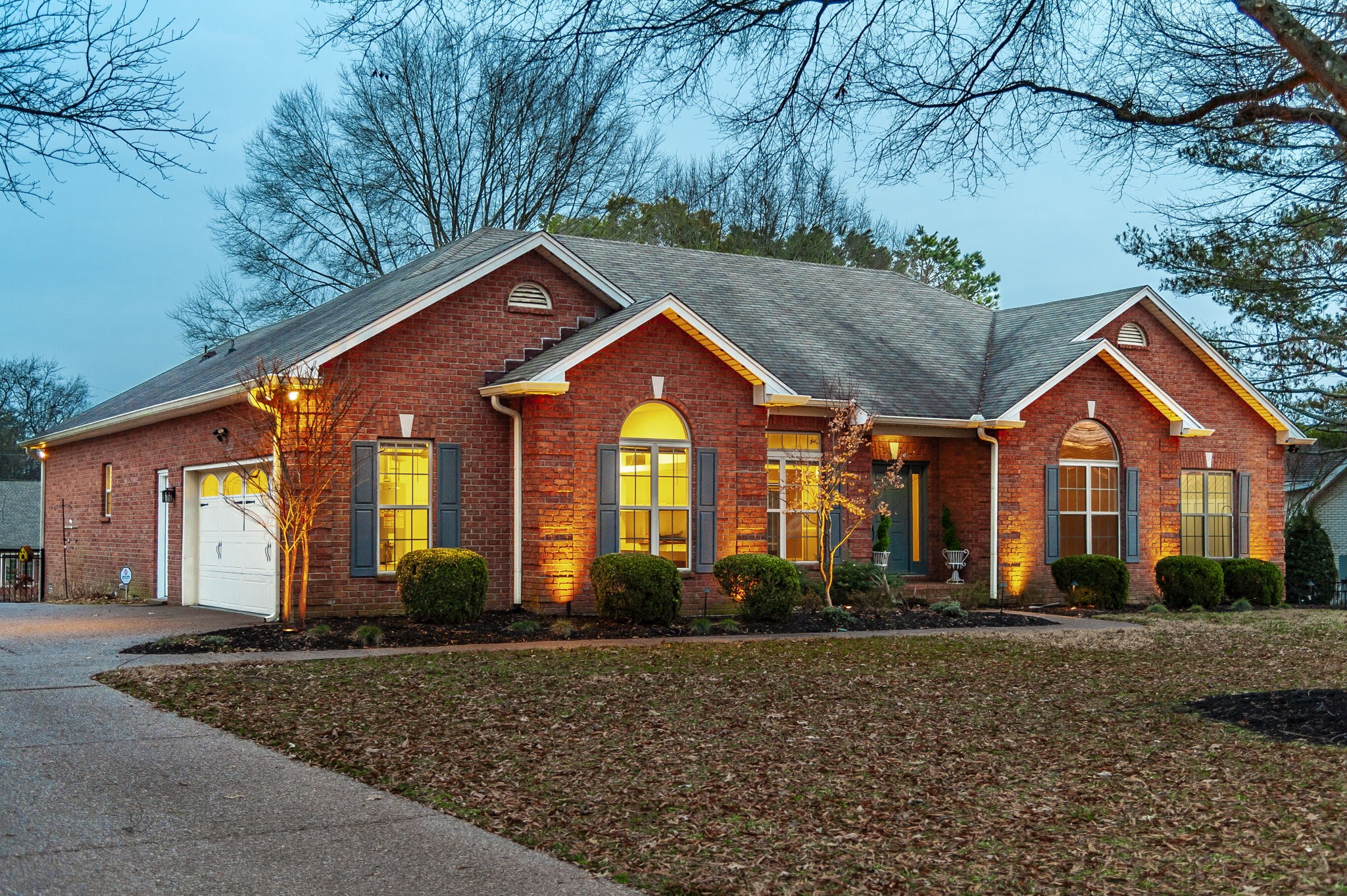 1133 Inneswood Drive Gallatin, TN 37066 - Photo 54 of 57 a front view of house with yard and green space