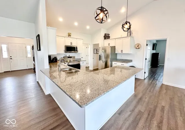 $430,000 | 112 Eagle Drive, Covington, IN 47932