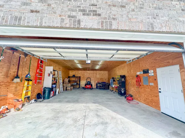 $430,000 | 112 Eagle Drive, Covington, IN 47932