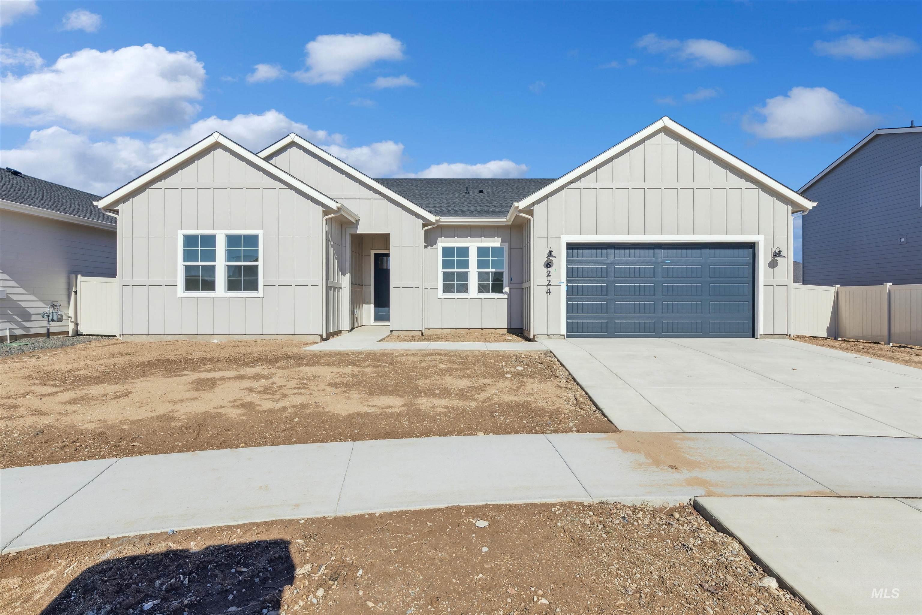 2026 North Quarterhorse Way  