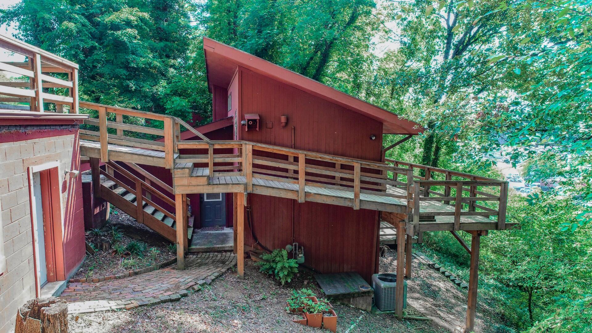 233 Clifton Heights Road Newport, TN 37821 - Photo 15 of 40 11
