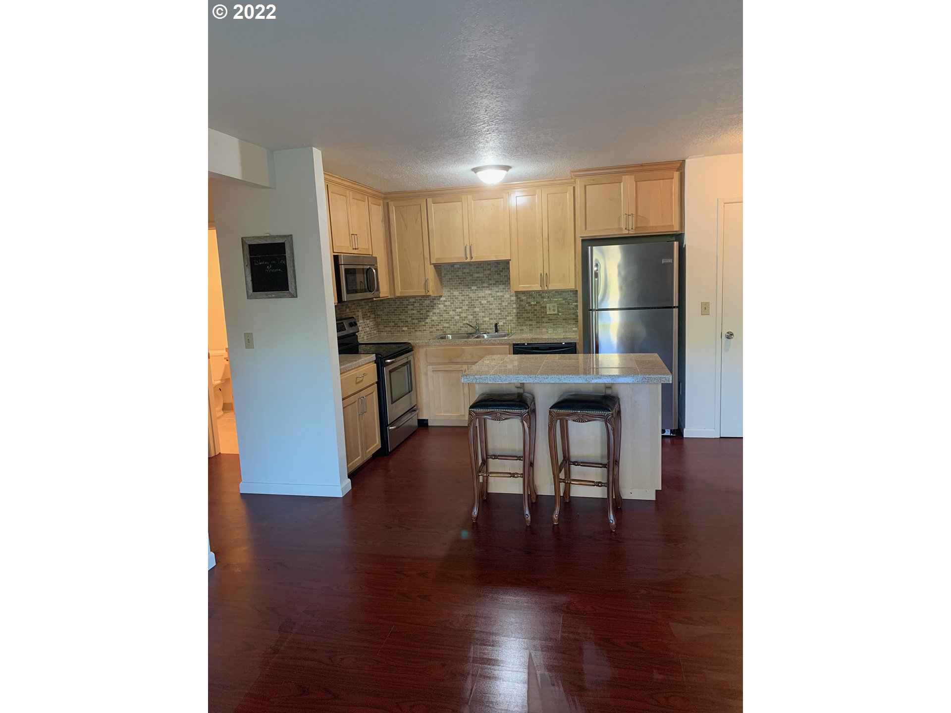 11040 Southwest Greenburg Road, Unit 103 Tigard, OR 97223 - Photo 12 of 22 Gallery Image 12